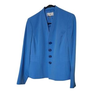 Elegant Blue Blazer with Navy Buttons